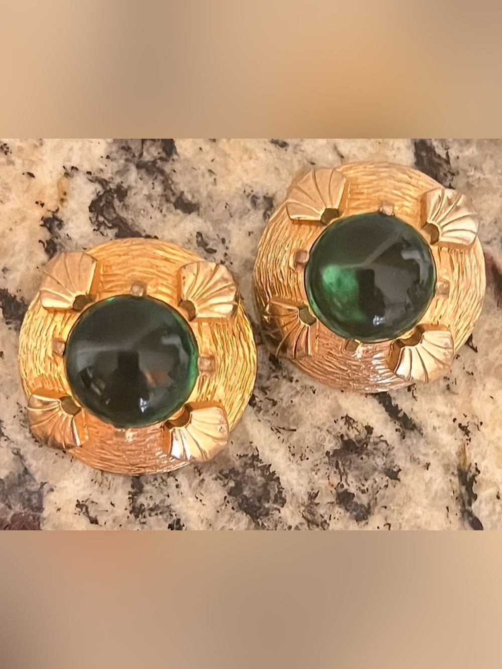 Vintage Trifari Emerald Cabochon Shell Textured Clip-On Earrings